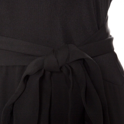 Pre Owned فستان عيسى ماكسي جورجت مزدوج فانكا هيفي بليسيه متباين أسود M