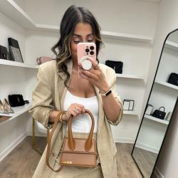 مملوكة مسبقًا Jacquemus Cognac Brown Leather Le Chiquito Moyen Bag