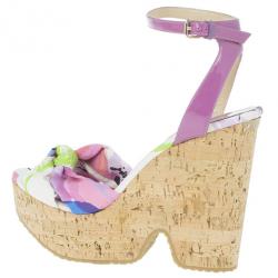 مملوكة مسبقًا Jimmy Choo Purple Gleam Printed Cork Wedge Sandals Size 41