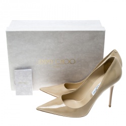 Pre Owned حذاء كعب عالي جيمي تشو مقدمة مدببة ابل جلد لامع بيج مقاس 41