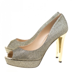 مملوك ة مسبقًا Jimmy Choo Metallic Gold Lamè Glitter Fabric Dahlia Platform Peep Toe Pumps Size 40.5