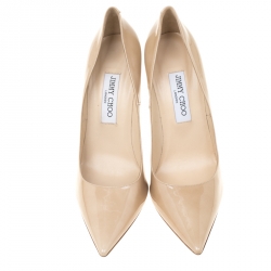 مملوكة مسبقًا حذاء كعب عالي جيمي تشو مقدمة مدببة ابل جلد لامع بيج مقاس 41