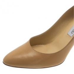 مملوكة مسبقًا Jimmy Choo Beige Leather Gilbert Pumps Size 42