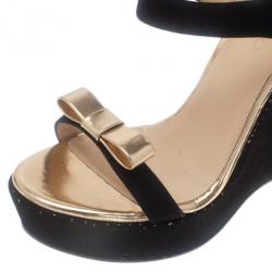 مملوكة مسبقًا Jimmy Choo Black and Gold Nice Wedge Sandals Size 39.5