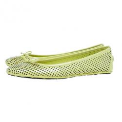 مملوكة مسبقًا Jimmy Choo Yellow Patent Walsh Ballet Flats Size 40