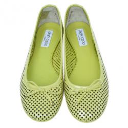 مملوكة مسبقًا Jimmy Choo Yellow Patent Walsh Ballet Flats Size 40