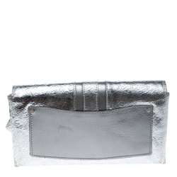 مملوكة مسبقًا حقيبة كلتش جيمي تشو جلد رصاصي/فضي ميتاليك