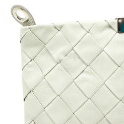 مملوكة مسبقًا Jimmy Choo White Leather Zulu Woven Clutch