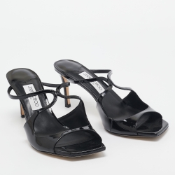 مملوكة مسبقًا Jimmy Choo Black Patent Slide Sandals Size 41
