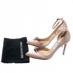 مملوكة مسبقًا حذاء كعب عالي جيمي تشو دورسي روزا جلد بيج بحزام للكاحل مقدمة مدببة مقاس 39