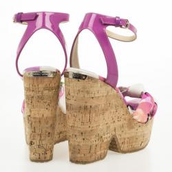 مملوكة مسبقًا Jimmy Choo Purple Gleam Printed Cork Wedge Sandals Size 40