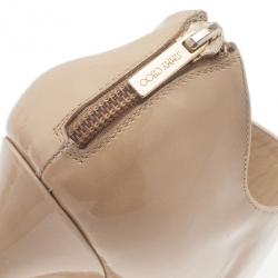 مملوكة مسبقًا صندل جيمي تشو برايفت جلد بيج لامع مقاس 39