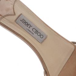 مملوكة مسبقًا صندل جيمي تشو جلد بيج لامع مسطح مقاس 40
