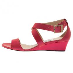 Pre Owned صندل جيمي تشو شيارا جلد وردي ونعل سميك مقاس 35.5