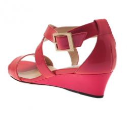 Pre Owned صندل جيمي تشو شيارا جلد وردي ونعل سميك مقاس 35.5