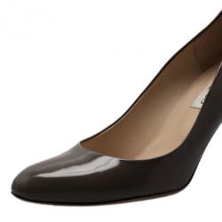 مملوكة مسبقًا حذاء جيمي تشو جلد بني لامع مقاس 39