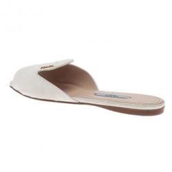 مملوكة مسبقًا Prada White Ostrich Leather Flat Slides Size 37