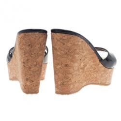 مملوكة مسبقًا Jimmy Choo Black Patent Perfume Cork Wedges Size 38.5