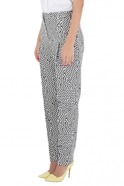 Pre Owned Kenzo Monochrome Chevron Print Crepe Tapered Trousers M