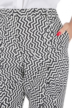 Pre Owned Kenzo Monochrome Chevron Print Crepe Tapered Trousers M