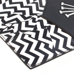 Pre Owned Kenzo Black/White Leather Disjointed Chevron Clutch