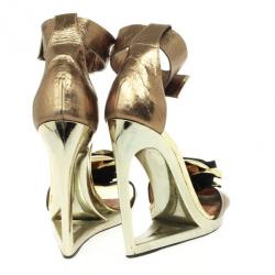 Lanvin Frame Wedge Metallic Leather Flower Embellished Sandals Size 36
