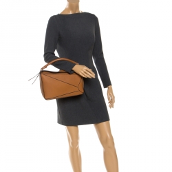 مملوكة مسبقًا حقيبة كتف لويفي بازل جلد بني فاتح متوسطة