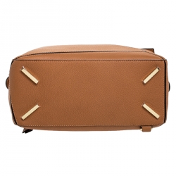 مملوكة مسبقًا حقيبة كتف لويفي بازل جلد بني فاتح متوسطة