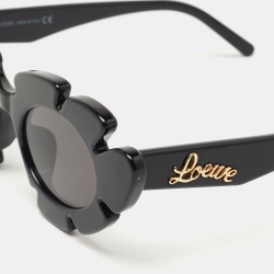 Pre Owned Loewe Black LW40088U Geometric Sunglasses