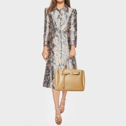 مملوكة مسبقًا Loewe Beige Leather Lazo Tote