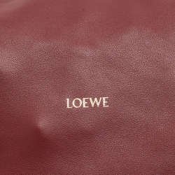 مملوكة مسبقًا Loewe Burgundy Leather Squeeze Bag
