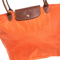 Pre Owned Longchamp Orange Nylon and Leather Medium Le Pliage Tote