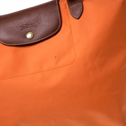Pre Owned Longchamp Orange Nylon and Leather Medium Le Pliage Tote