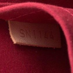 مملوكة مسبقًا Louis Vuitton Pomme D’amour Monogram Vernis Alma PM Bag