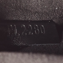 مملوكة مسبقًا Louis Vuitton Monogram Reverse Canvas Pochette Metis Bag