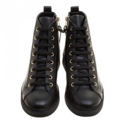 مملوكة مسبقًا Louis Vuitton Black Leather High Top Zip Sneakers Size 37.5