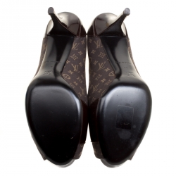 مملوكة مسبقًا حذاء كعب عال ي لوي فيتون مقدمة مفتوحة جلد لامع وقماش مونوغرامي بني مقاس 41
