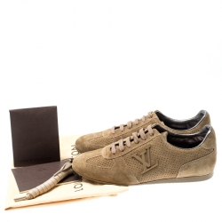 مملوكة مسبقًا Louis Vuitton Beige Perforated Suede Low Top Sneakers Size 36