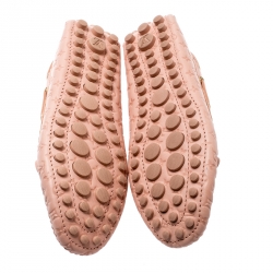 مملوكة مسبقًا Louis Vuitton Rose Pink Monogram Embossed Leather Gloria Loafers Size 36
