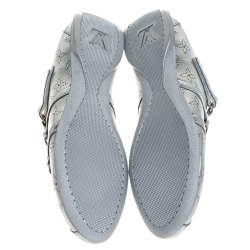 مملوكة مسبقًا Louis Vuitton Silver Mahina Leather Trainers Size 39.5