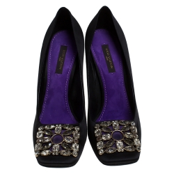 Pre Owned حذاء كعب عالي لوي فيتون مزخرف كريستال مقدمة مربعة ساتان أسود مقاس 38.5