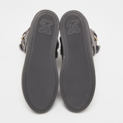 مملوكة مسبقًا Louis Vuitton Grey Suede and Shearling Fur Ankle Boots Size 37