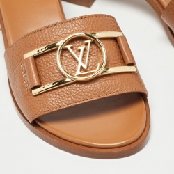 مملوكة مسبقًا Louis Vuitton Brown Leather Lock It Slide Sandals Size 37