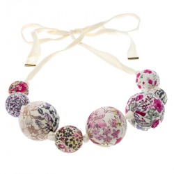 مملوكة مسبقًا قلادة لوي فيتون ستيتمنت برباط قماش خرز متعدد الألوان