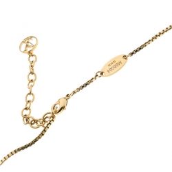 Louis Vuitton Gold Tone Resin Pearls Essential V Perle Bracelet at 1stDibs   lv bracelet pearl, louis vuitton pearl bracelet, louis vuitton v bracelet  gold