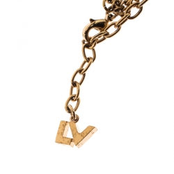 Pre Owned سوار لوي فيتون مونوغرام دامييه لؤلؤ صناعي سلسلة ذهبية اللون