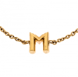 Pre Owned سوار لوي فيتون أل في أند مي دلاية حرف M ذهبي ا للون