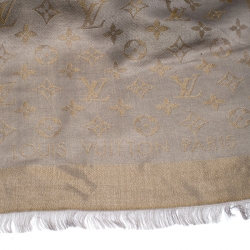 مملوكة مسبقًا Louis Vuitton Gold and Grey Monogram Shine Shawl