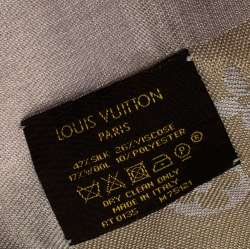 مملوكة مسبقًا Louis Vuitton Gold and Grey Monogram Shine Shawl
