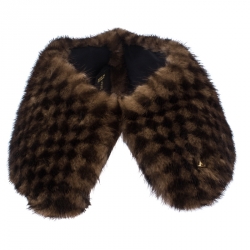 مملوكة مسبقًا Louis Vuitton Brown Damier Mink Fur Collar